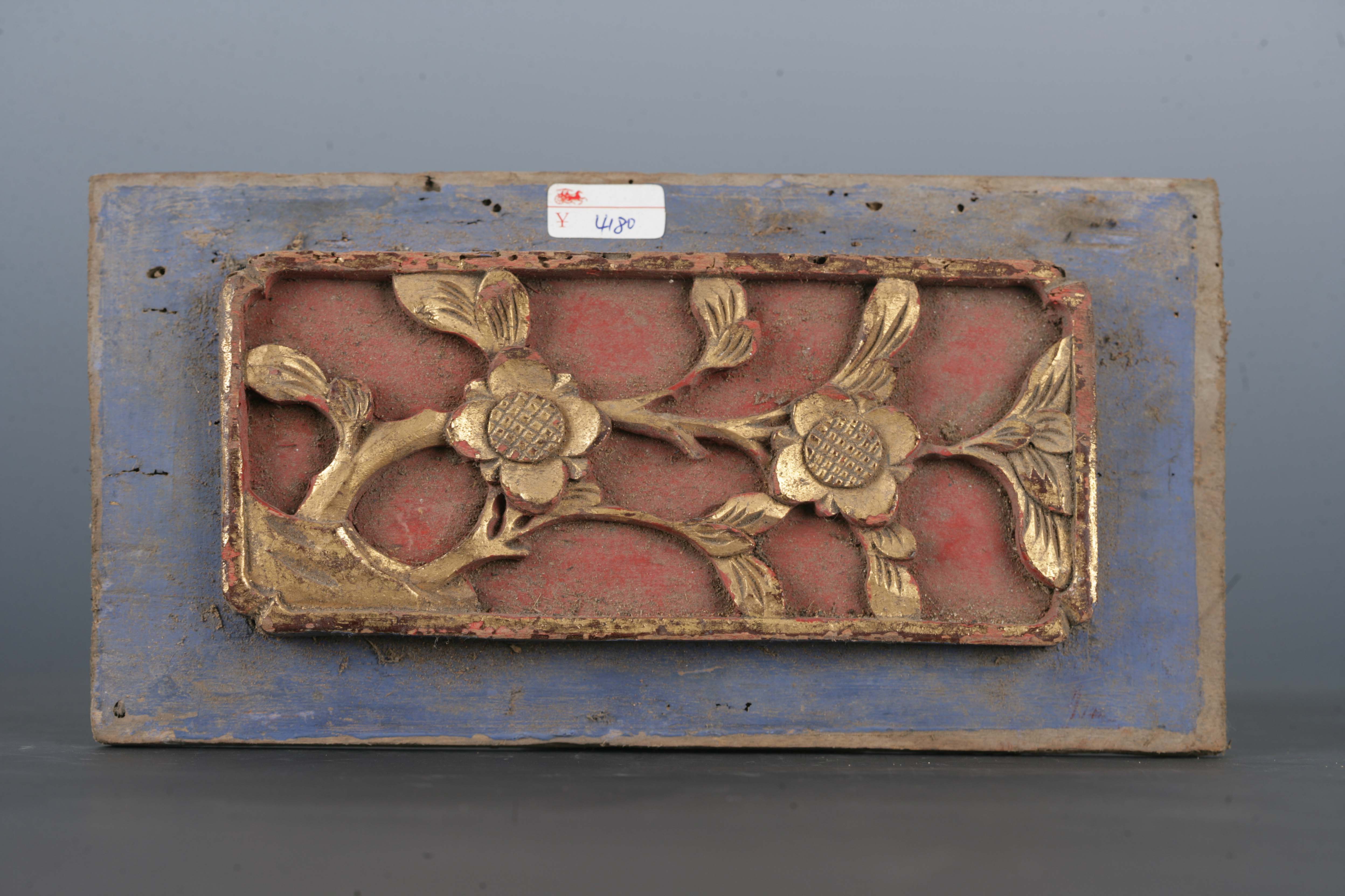 清金漆木浮雕花卉纹花板-2