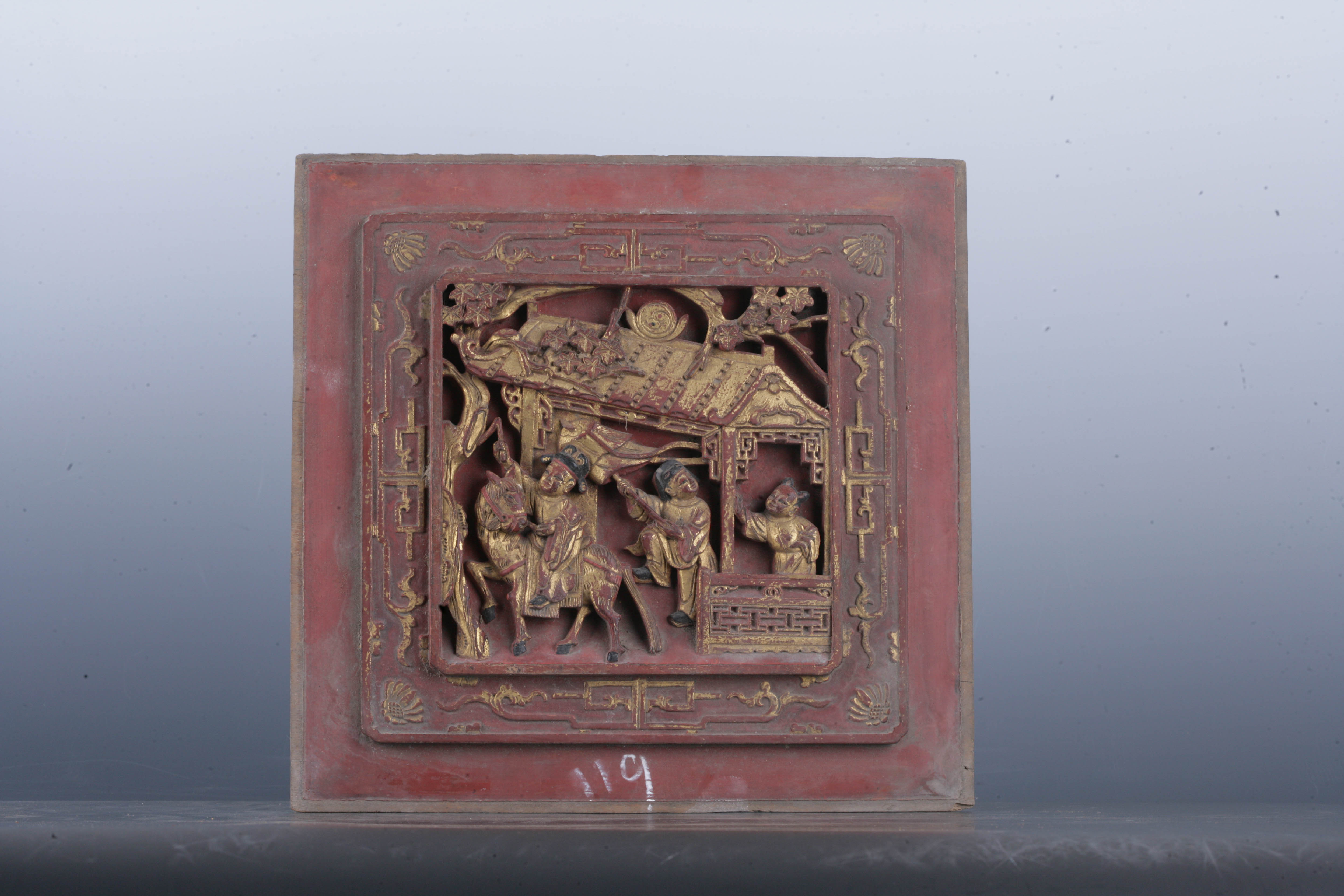 中华民国金漆木浮雕戏剧人物纹花板-3