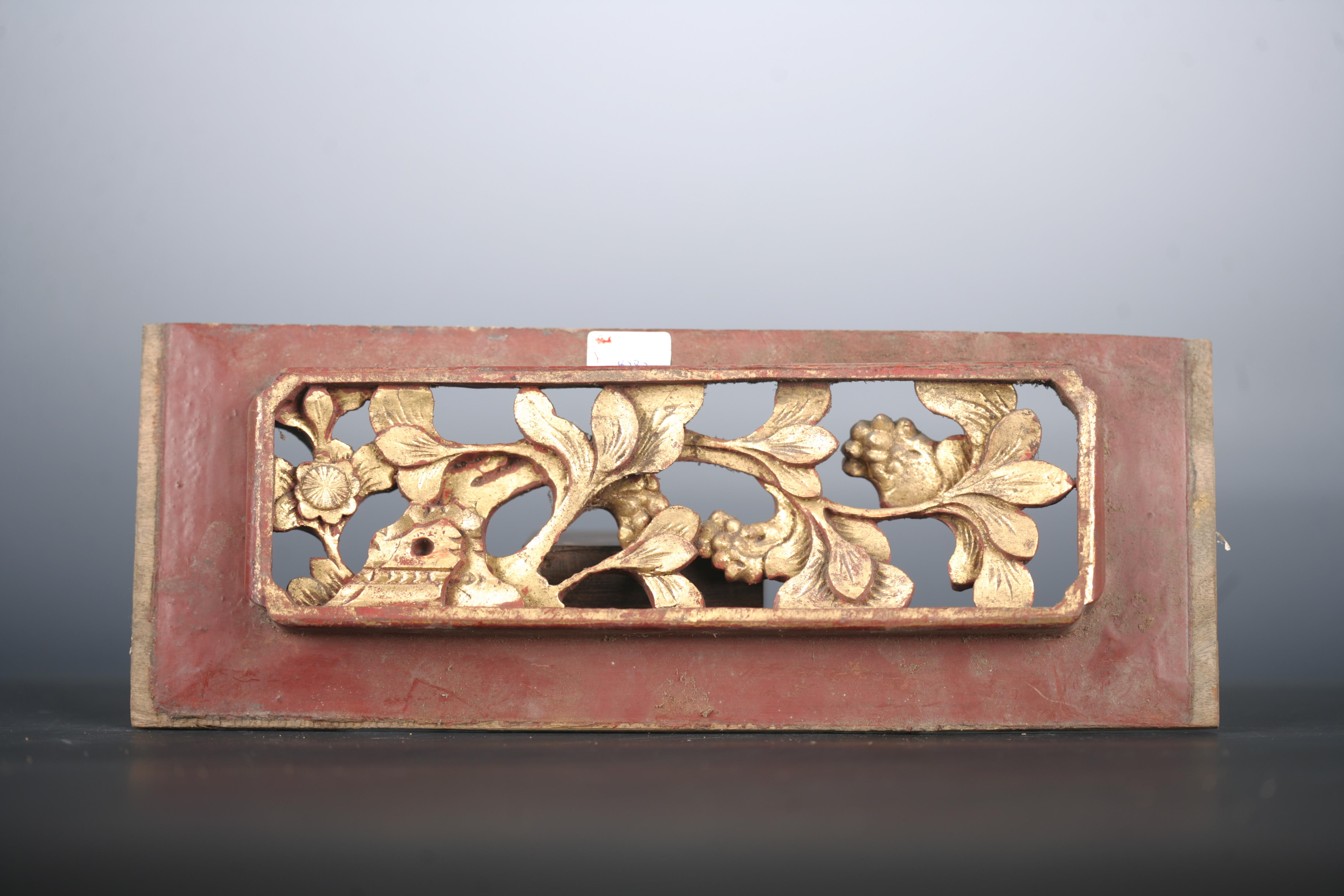 清金漆木镂雕花卉纹花板-68