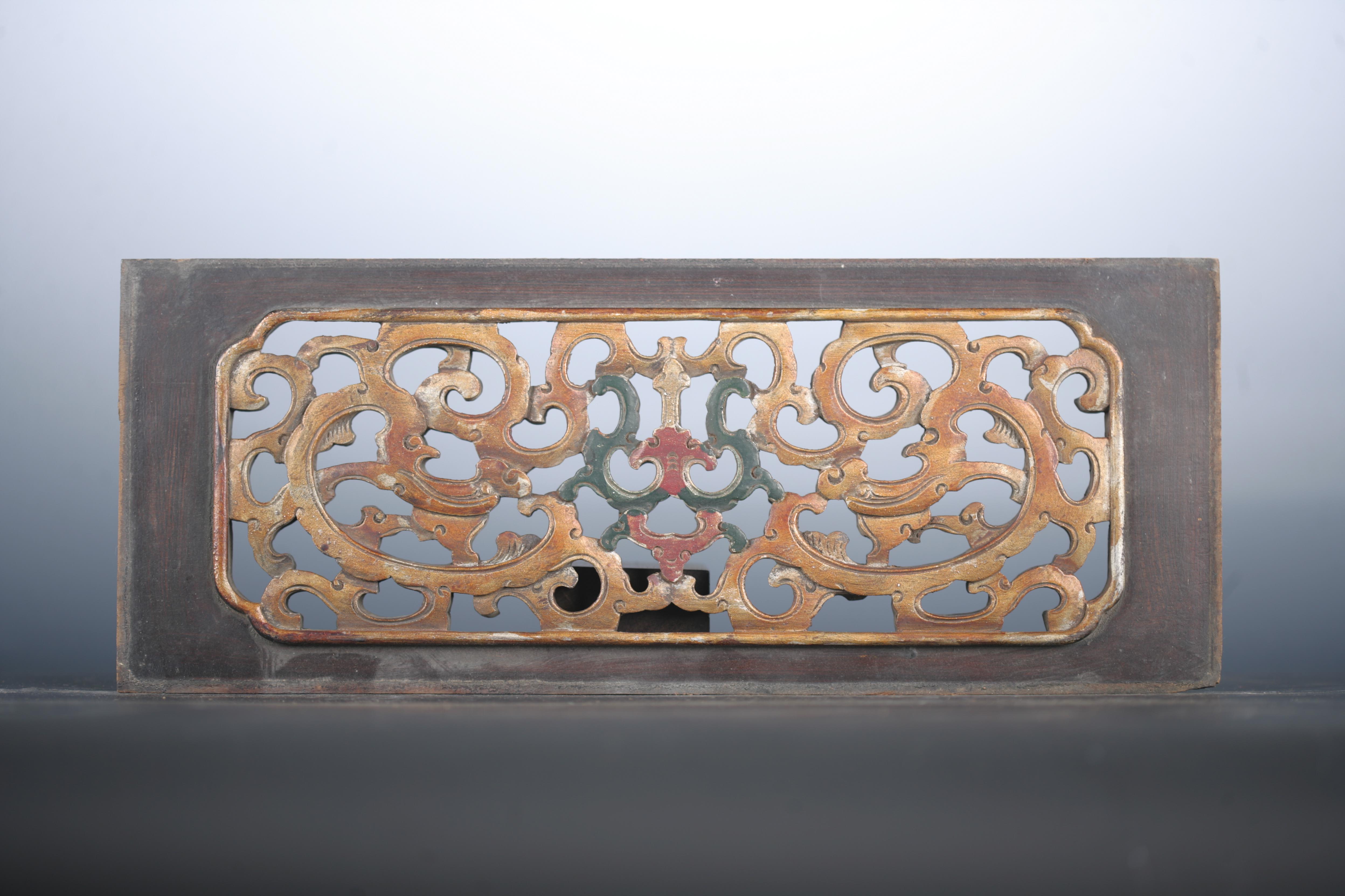 清金漆木镂雕螭龙纹花板