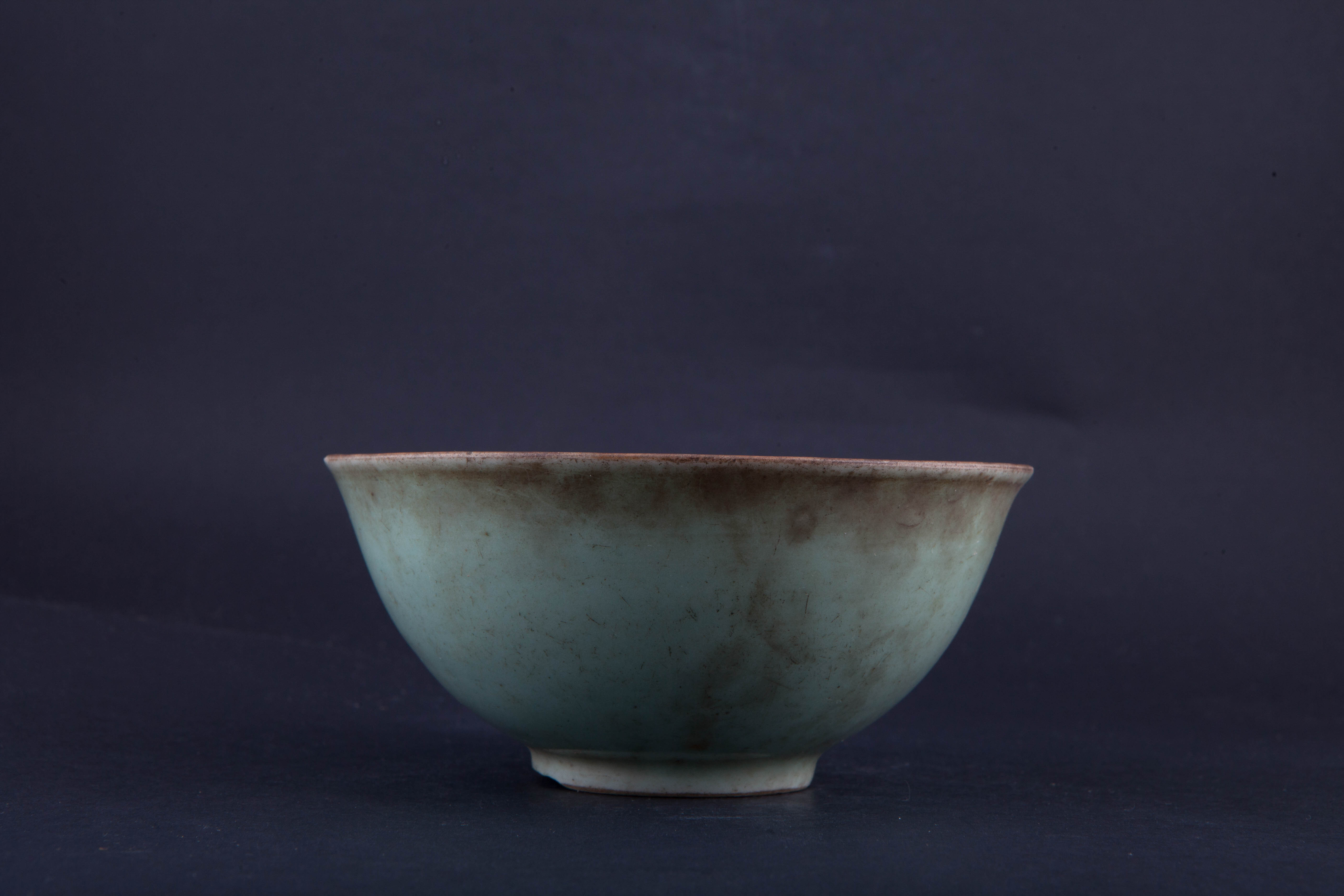 清豆青釉碗-131