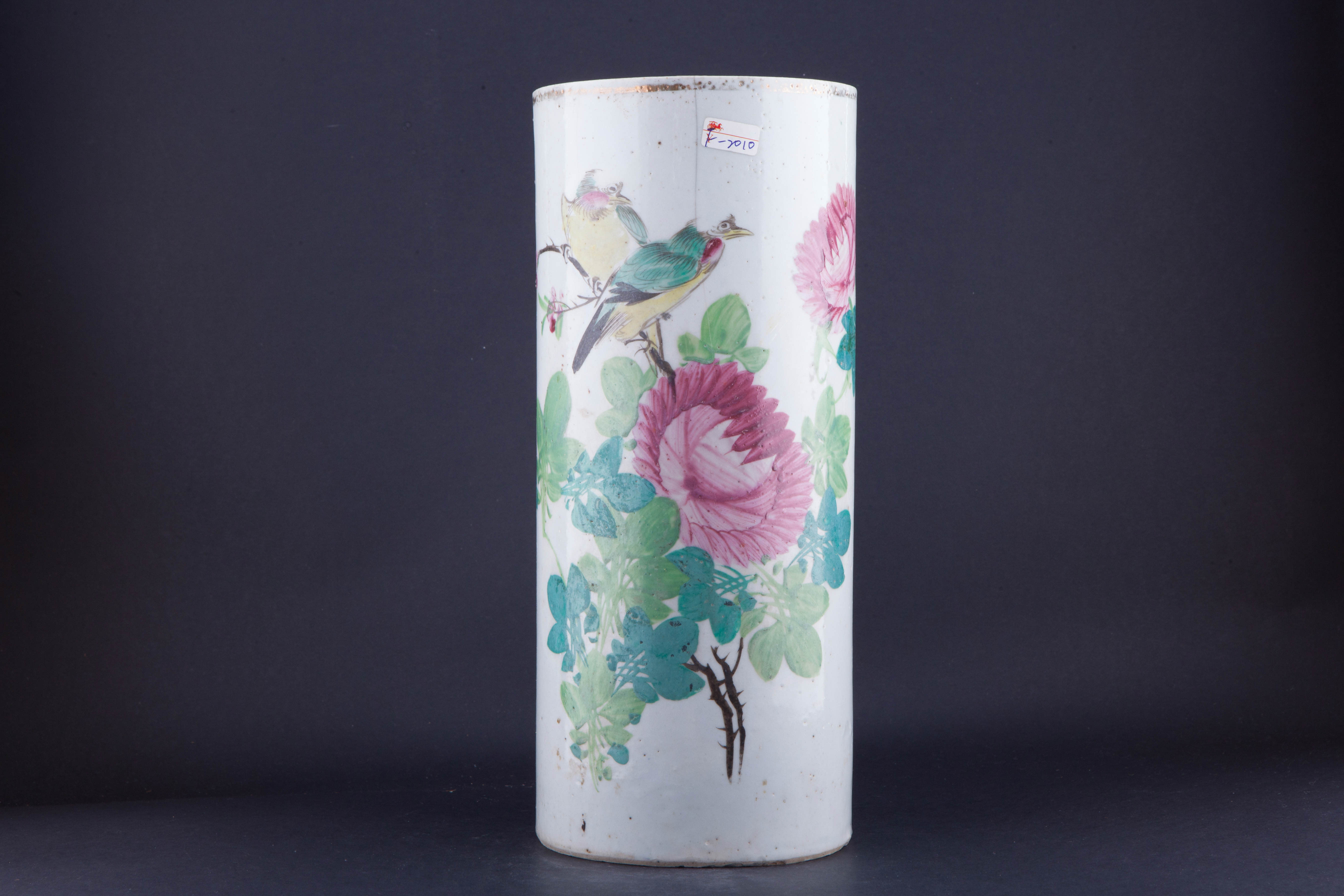 中华民国粉彩花鸟纹帽筒-2