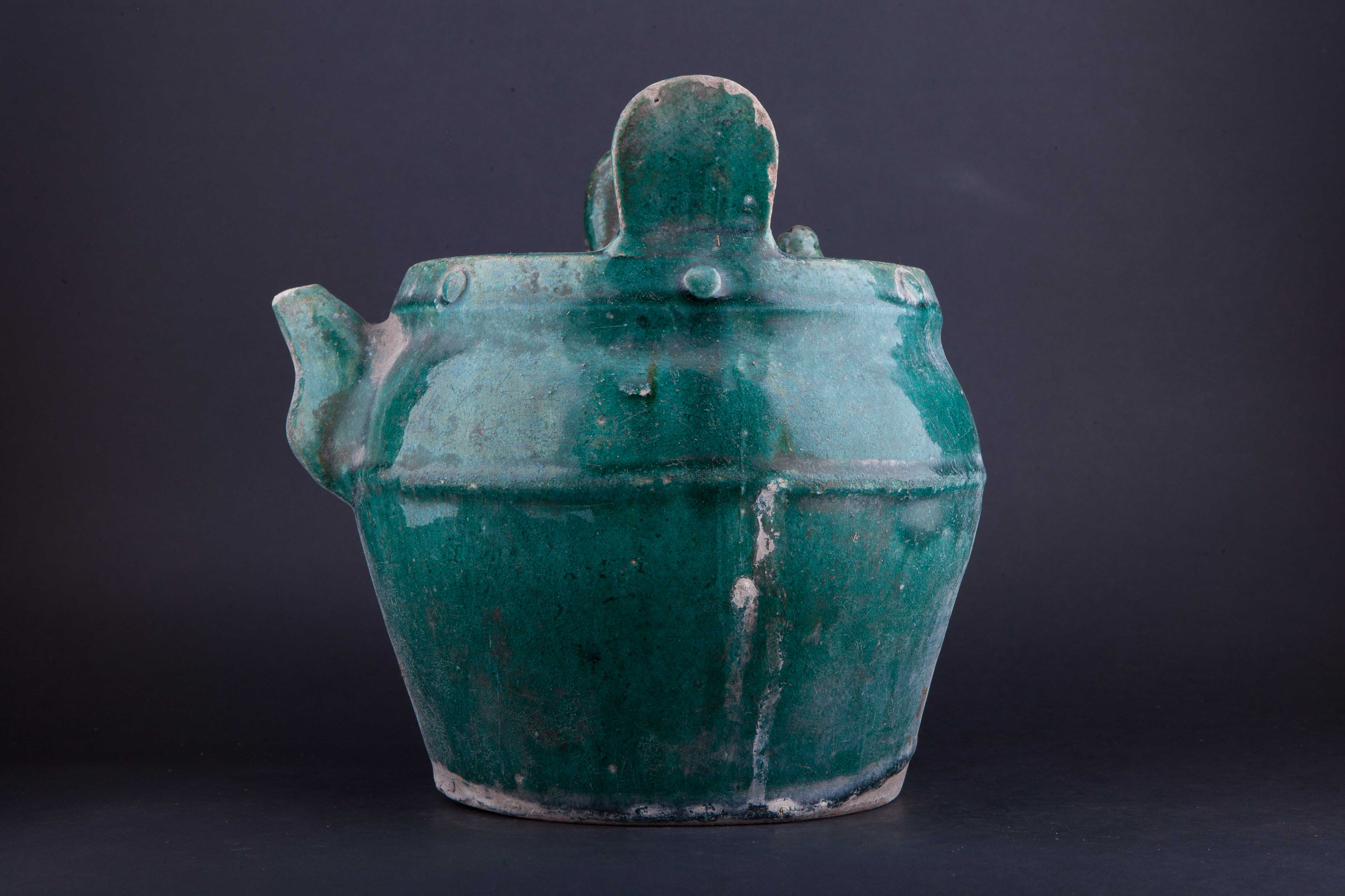 中华民国石湾窑绿釉陶壶（附盖）