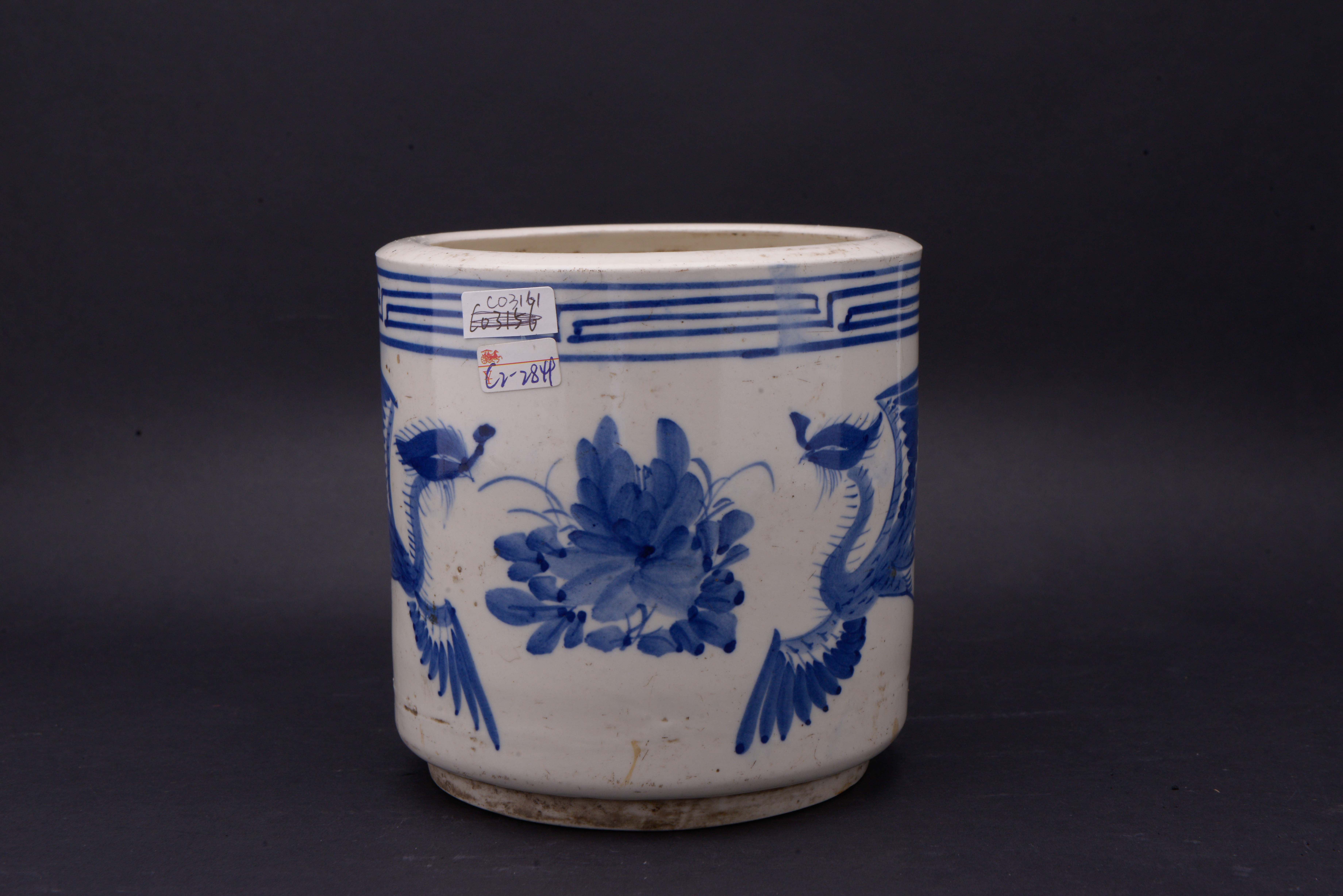 清青花凤凰花卉纹筒式炉