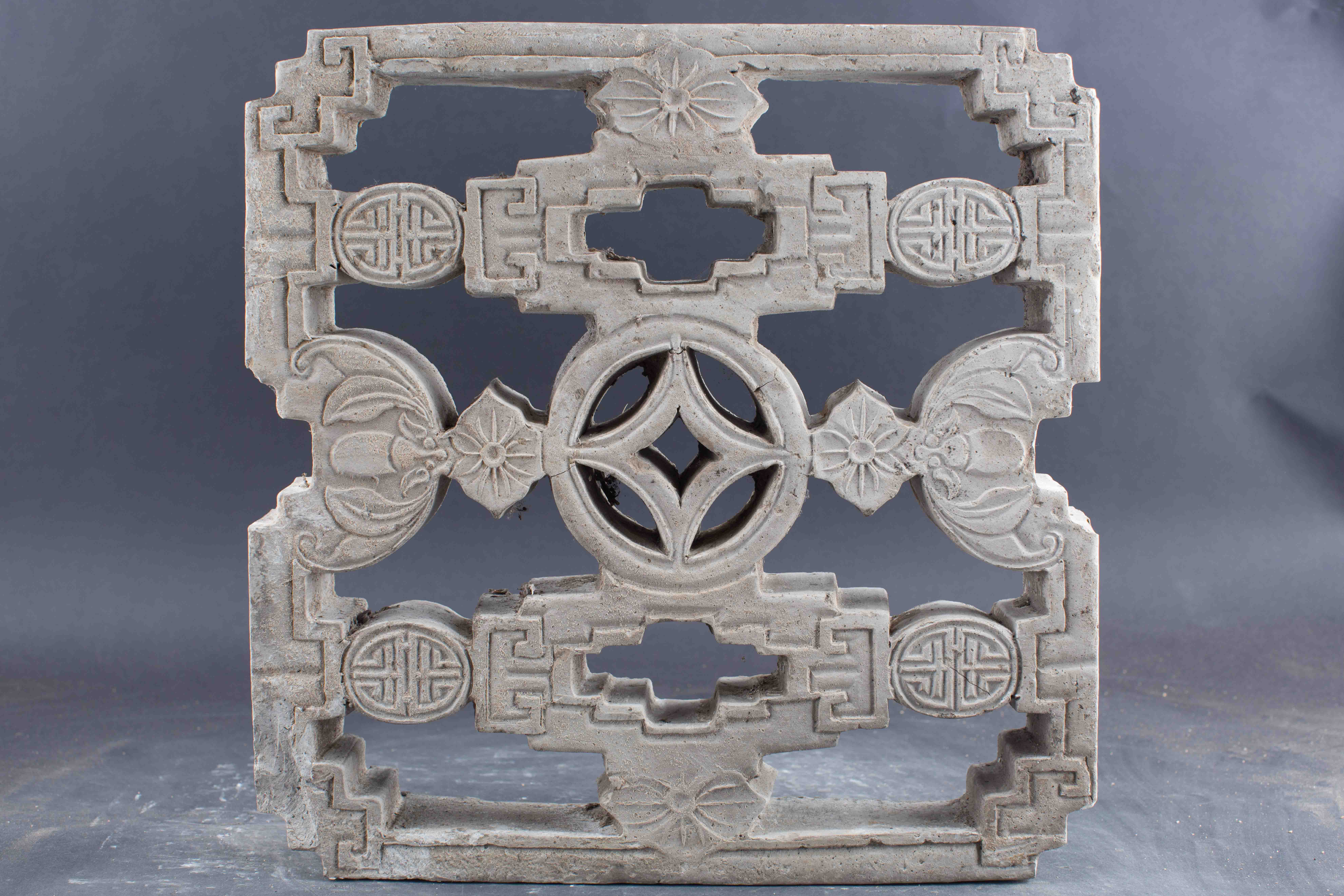 中华民国蝙蝠铜钱花草寿字纹陶花窗