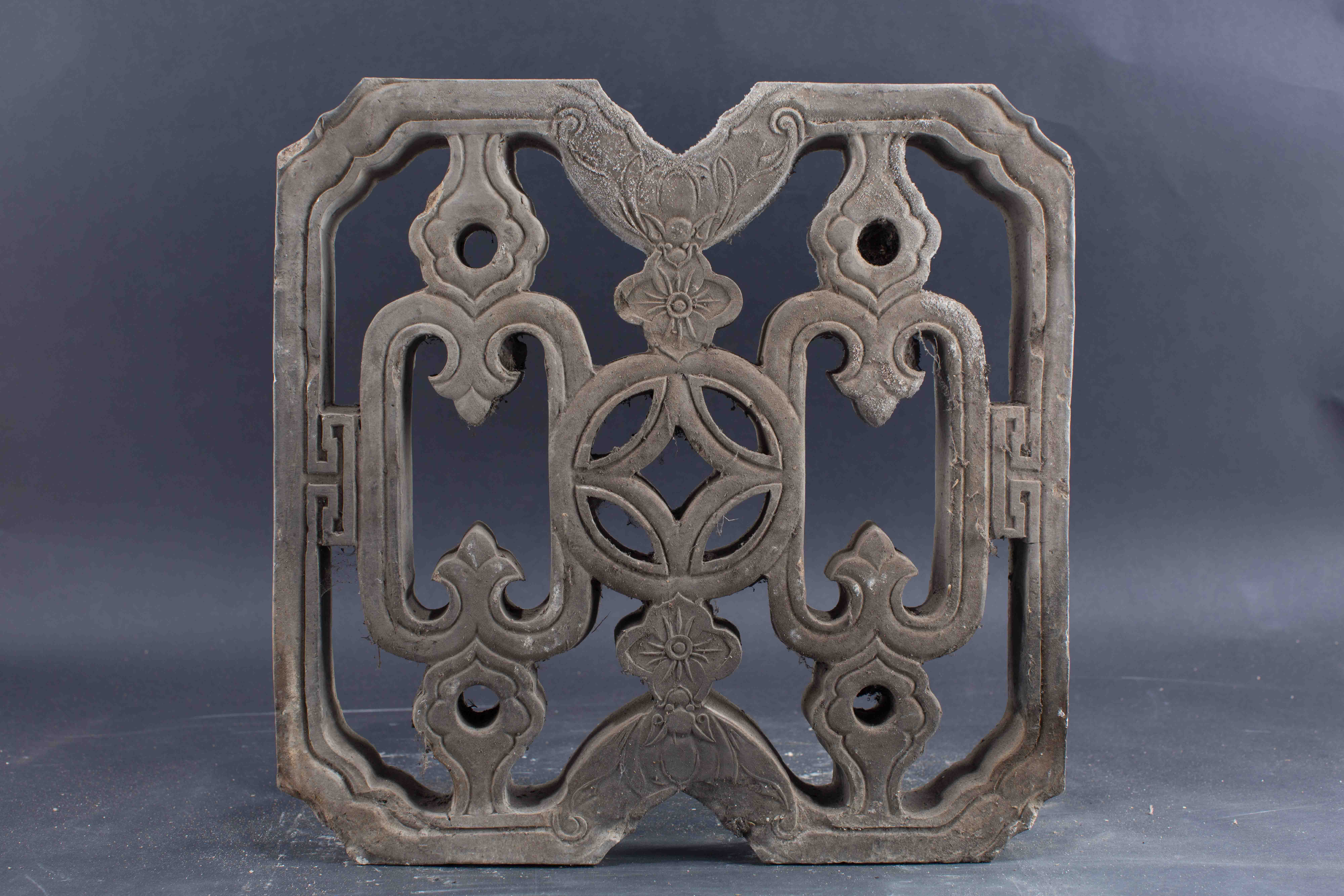 中华民国蝙蝠铜钱花草纹陶花窗-6