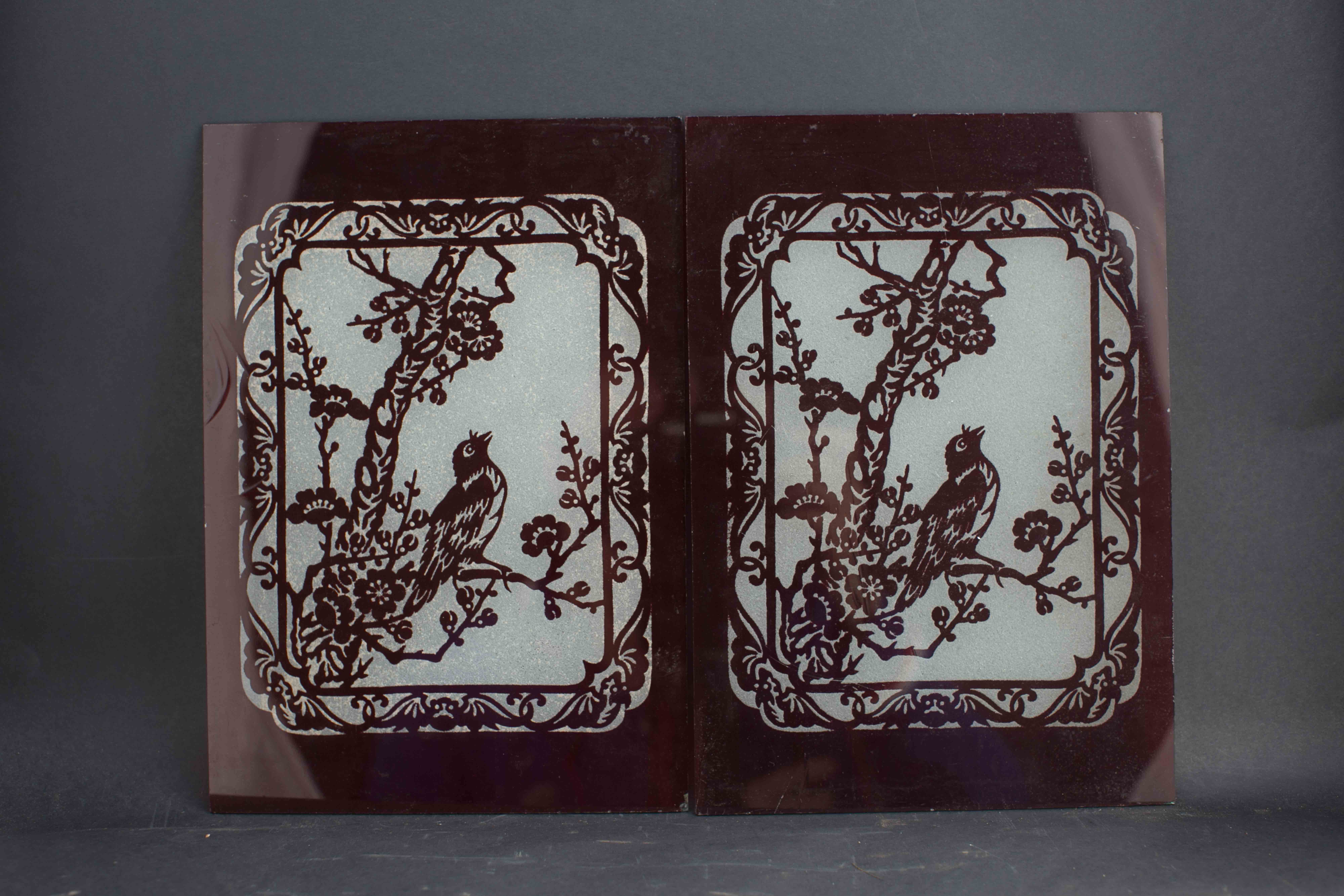 清套红花鸟纹蚀花玻璃格心-2