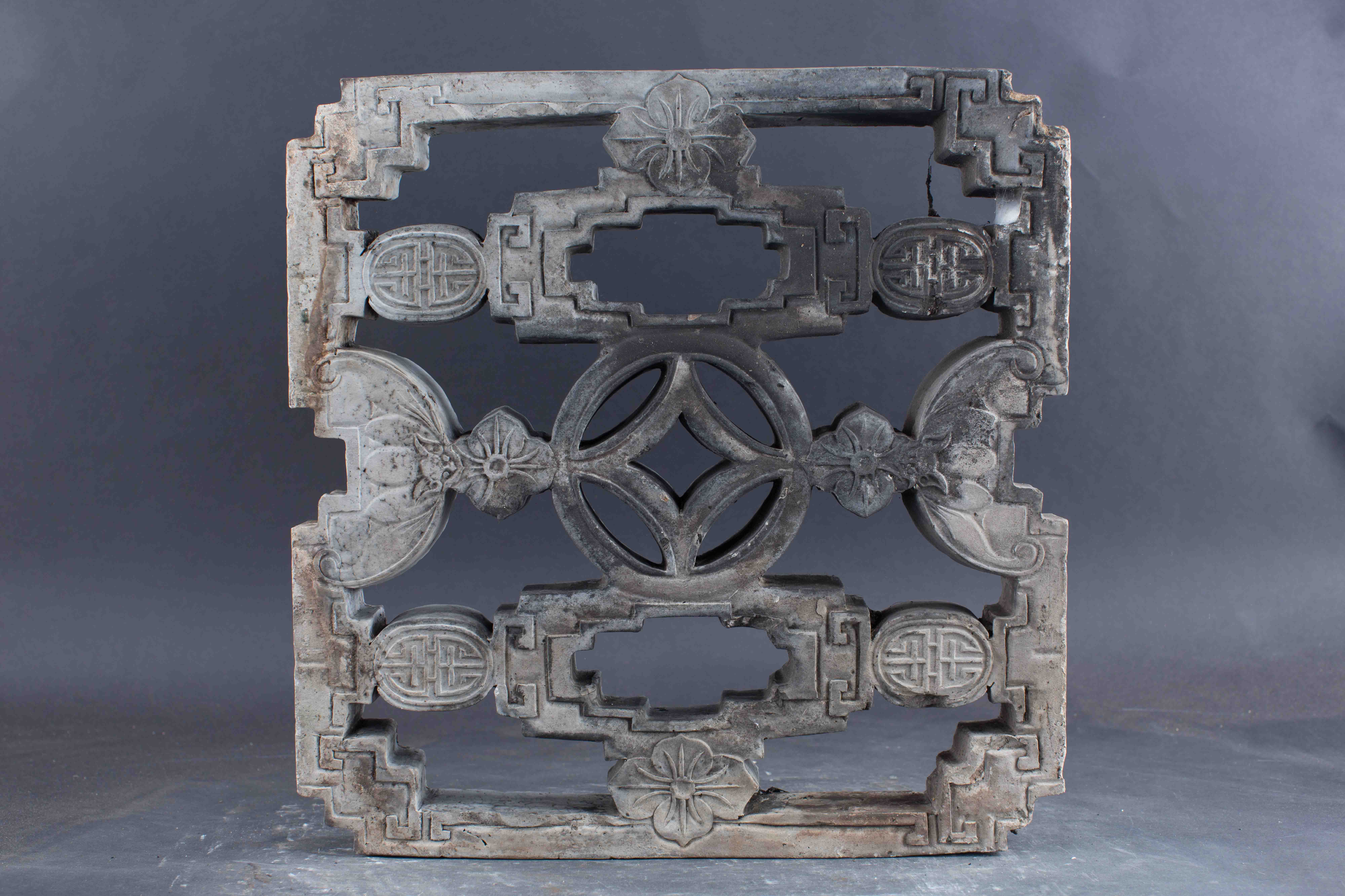 中华民国蝙蝠铜钱花草寿字纹陶花窗-19