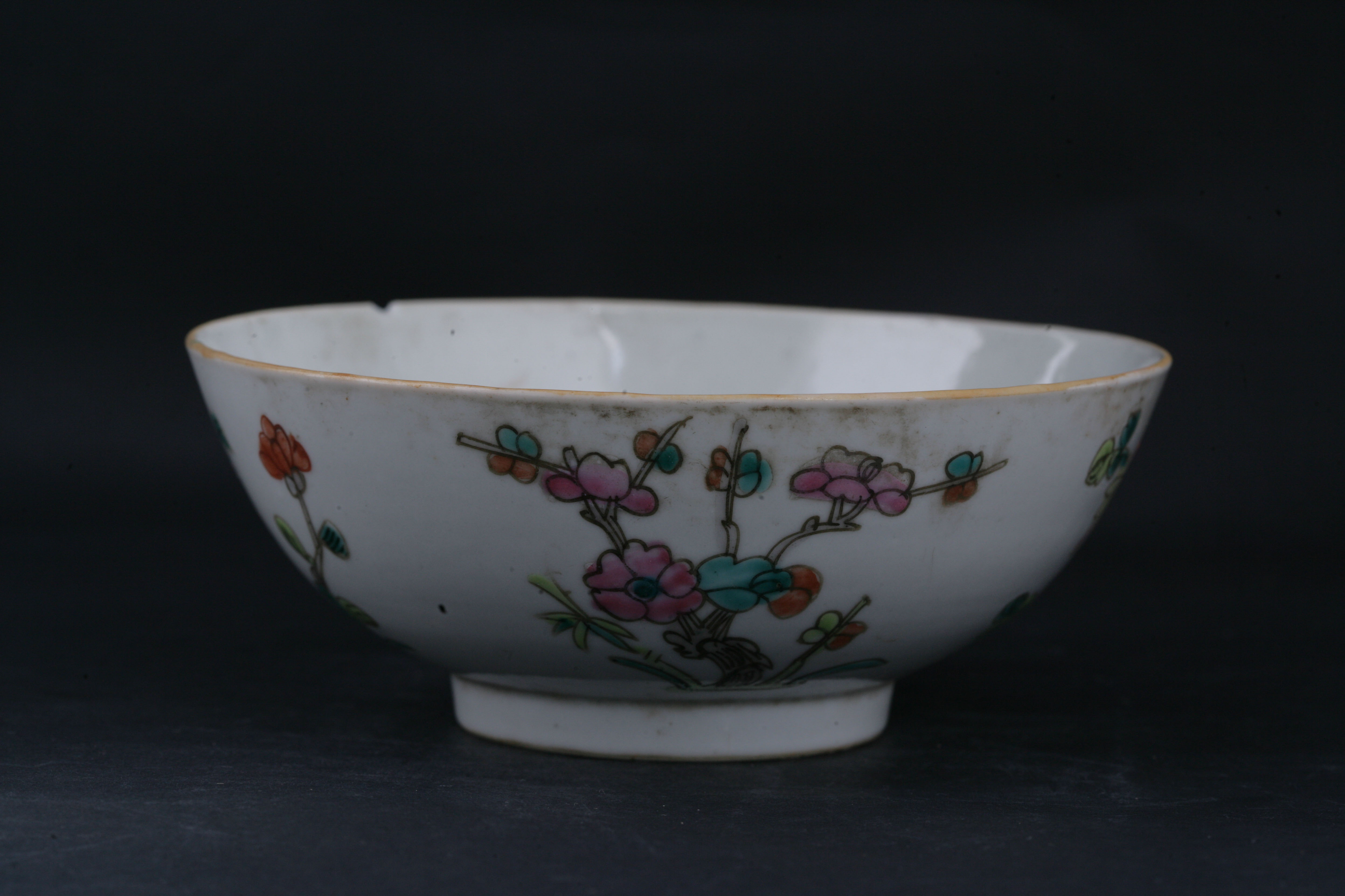 清粉彩四季花卉纹碗-118