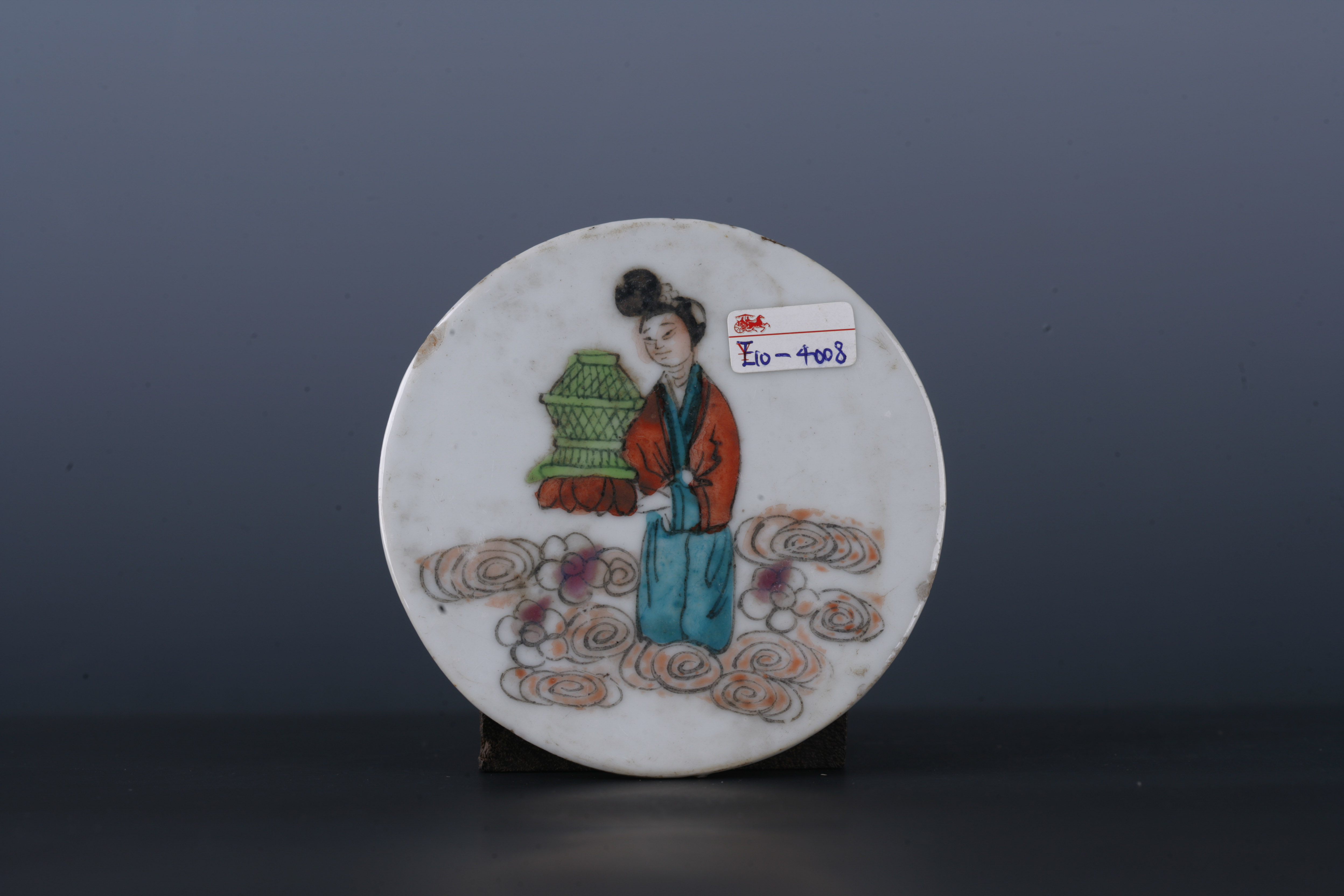 中华民国粉彩仕女纹圆形瓷板-2