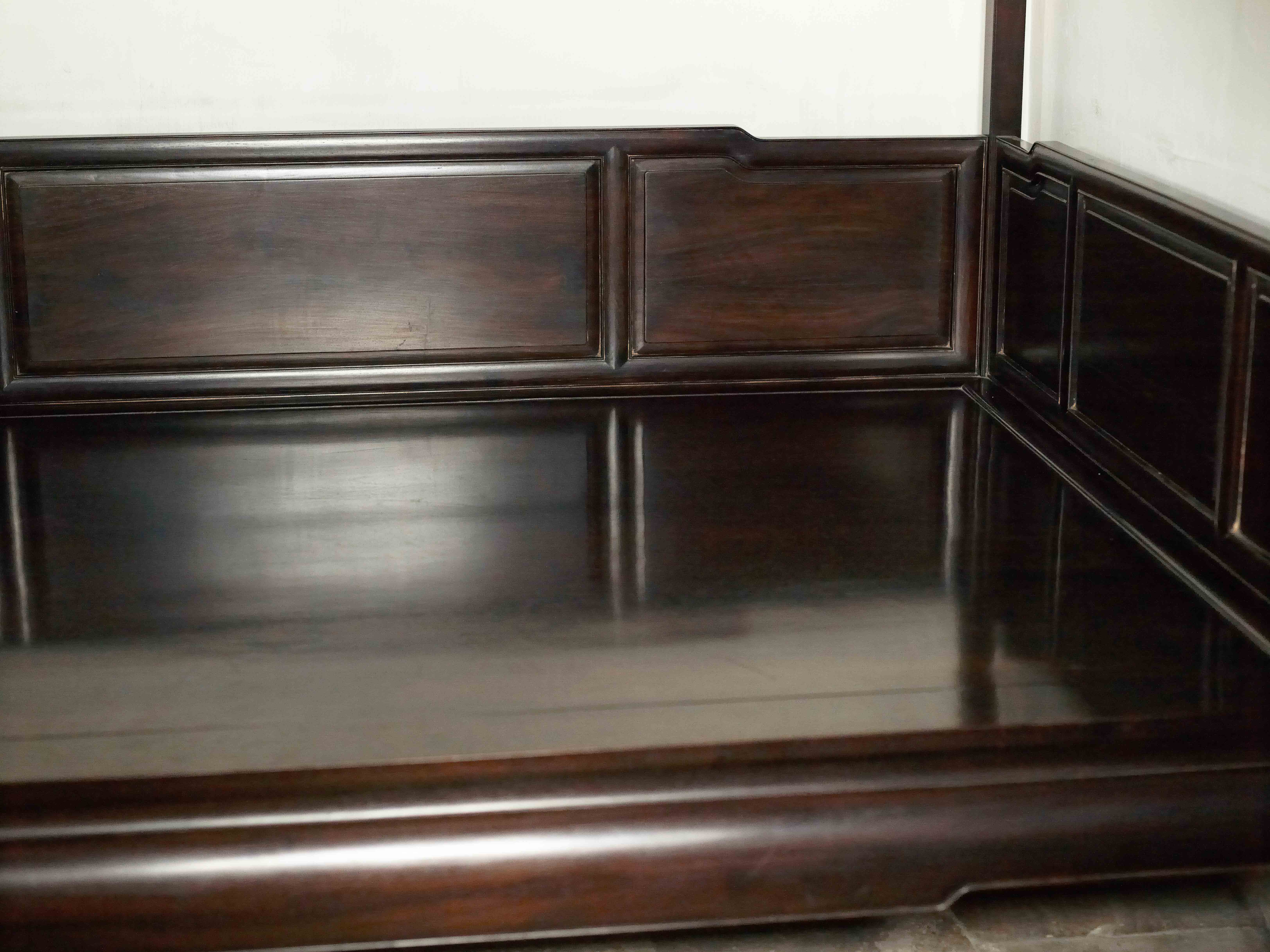 2006年酸枝木架子床